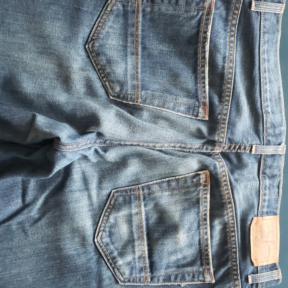 Old Navy Straight Cut Jeans - Picture 2 of 4